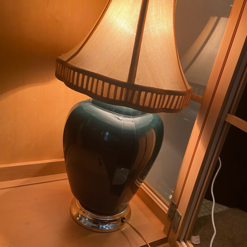 Elegant Teal Table Lamp with Gold Accents